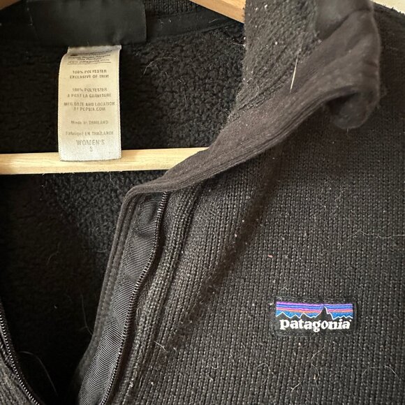 Patagonia Women's 3/4 Zip Fleece (S) - Picture 2 of 2